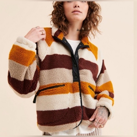 NWOT FP Movement Hit the Slopes Sherpa style jacket classy outdoor Small casual - Picture 4 of 11